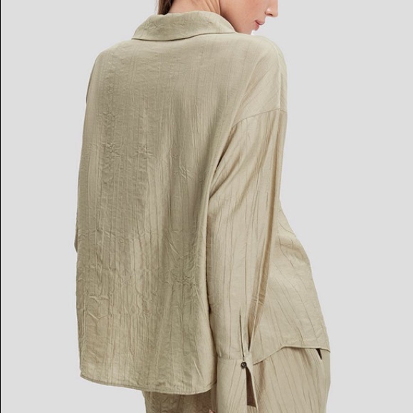 Crimped textured shirt and pants from Lattelier - Picture 6 of 16